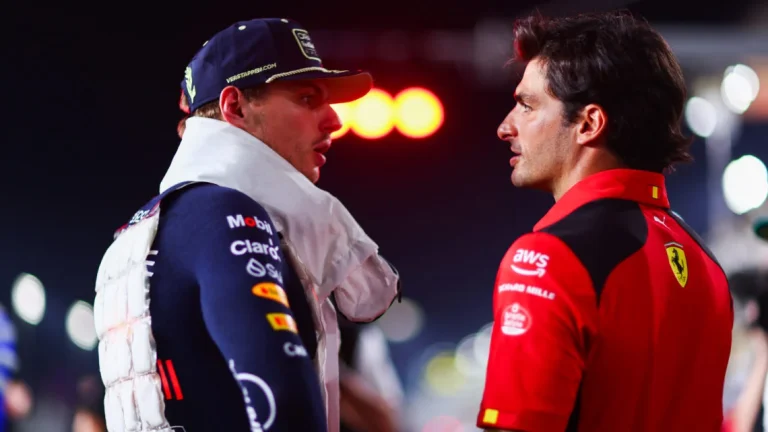 A 15 días de ser operado Carlos Sainz ganó en Australia y Verstappen abandonó tras una explosión que impacto a la Formula 1