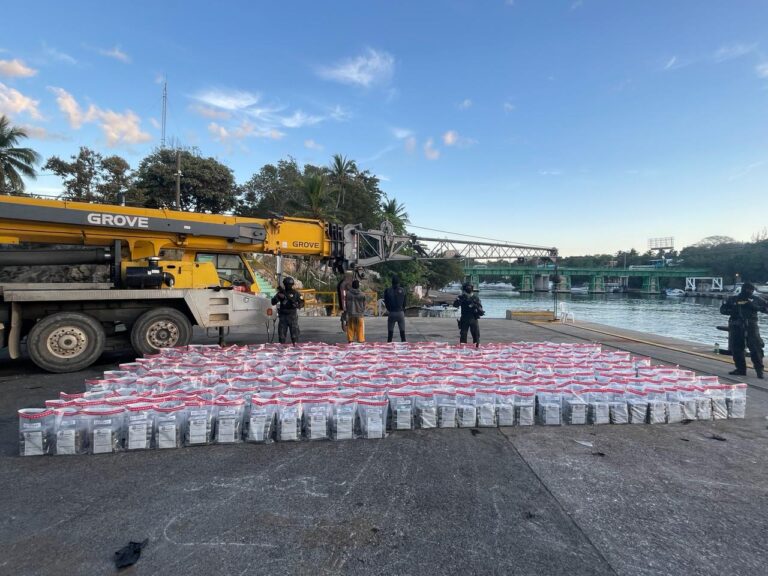 Incauta 1,407 paquetes presumiblemente cocaína en La Romana