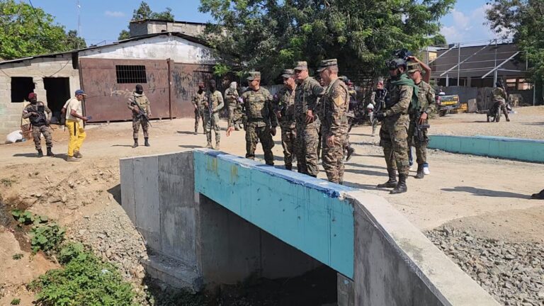 Comandante del Ejército recorre la Frontera; dice zona esta tranquila y segura