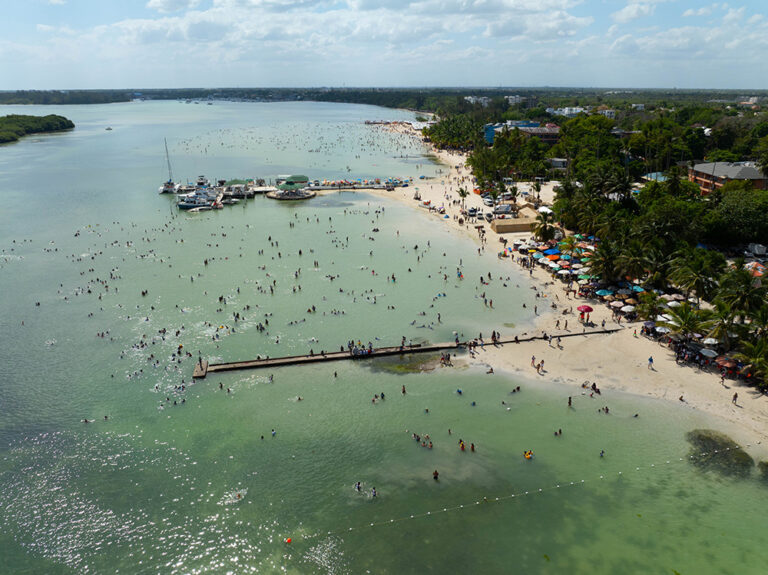 Pocos visitantes en Boca Chica este Domingo de Resurrección #FVDigital