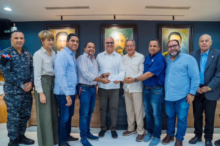 MAPRE entrega más de RD$80.5 millones a instituciones en Constanza, Jarabacoa y La Vega