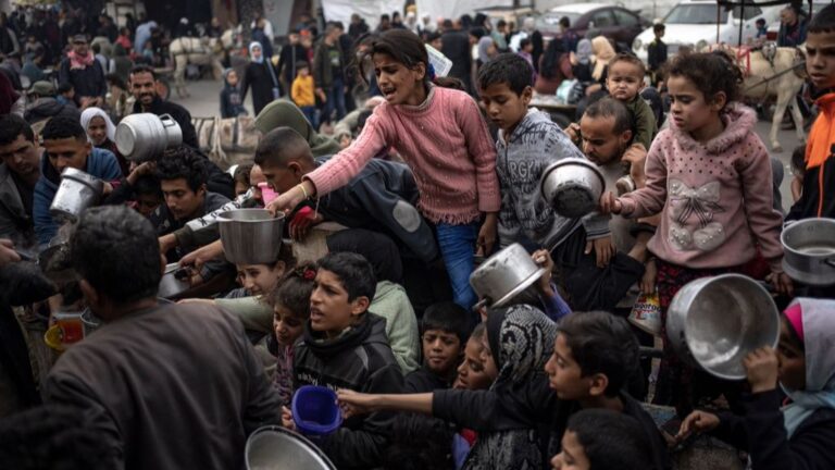 EEUU arrojará ayuda humanitaria desde aire sobre Gaza