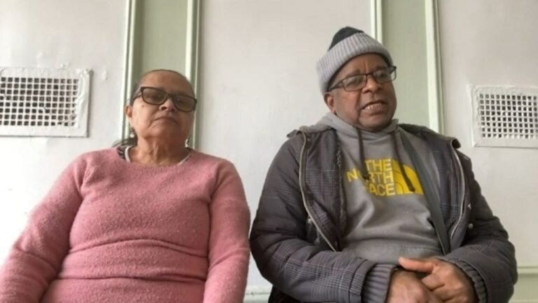 Taller adultos mayores cómo cuidarse de fraudes cibernéticos