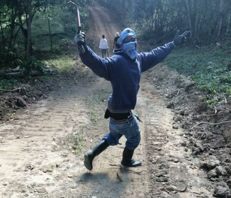 Denuncias HOY: Grupo atropella a campesinos en las comunidades de Monte Plata y Bayaguana