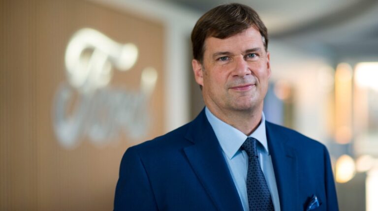 Ford desde dentro: CEO de la marca expone la relevancia del piloto automático en la industria #FVDigital