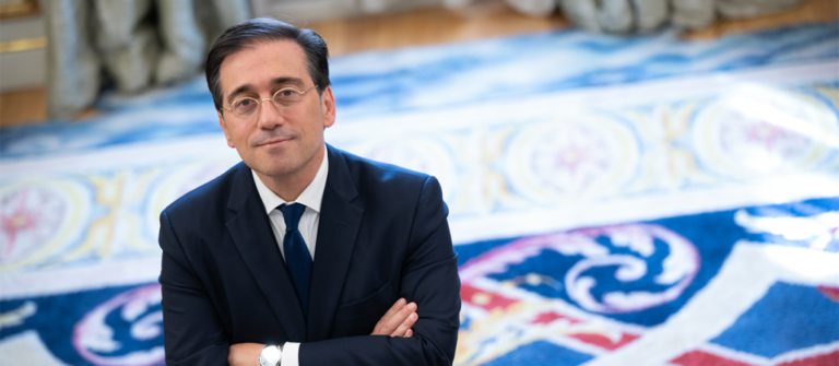 España dará apoyo económico y militar a Haití