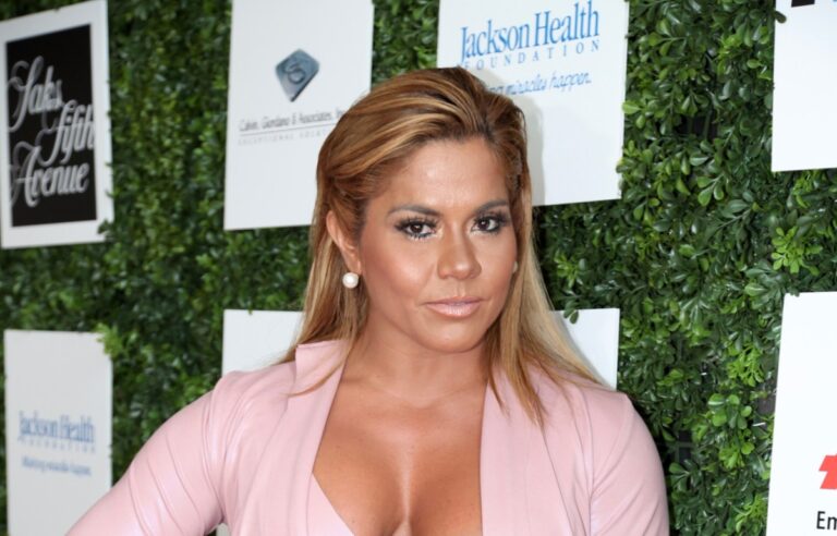 Alfredo Adame propone un pacto a Maripily Rivera para sacar a Cristina Porta de ‘La Casa de los Famosos’