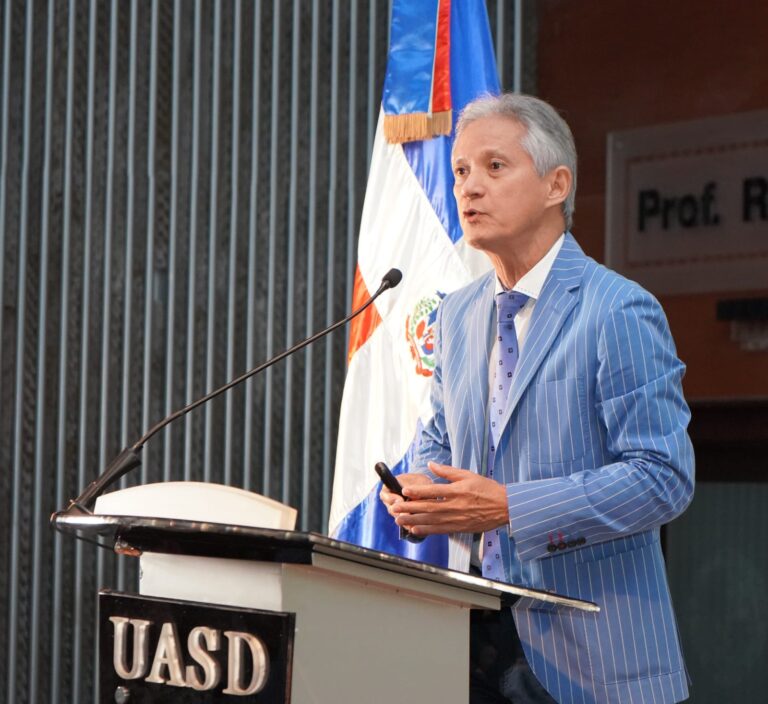 Ng Cortiñas afirma el Gobierno gastó en exceso en la pasada campaña municipal