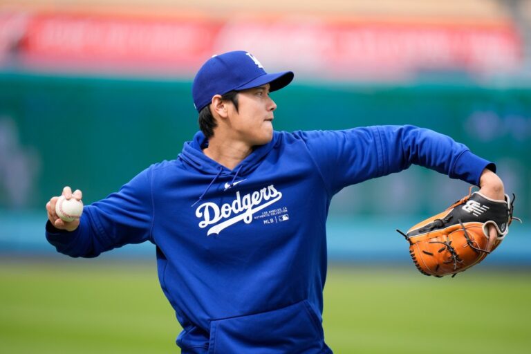 Ohtani comienza su rehabilitación como lanzador en medio de la polémica por apuestas ilegales