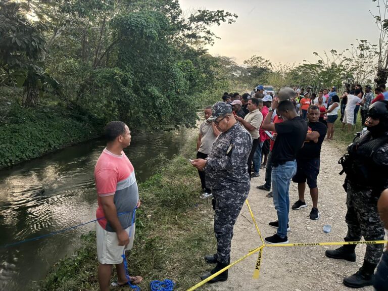 Encuentran cuerpo humano flotando en canal de riego de Yabacoa, Arenoso