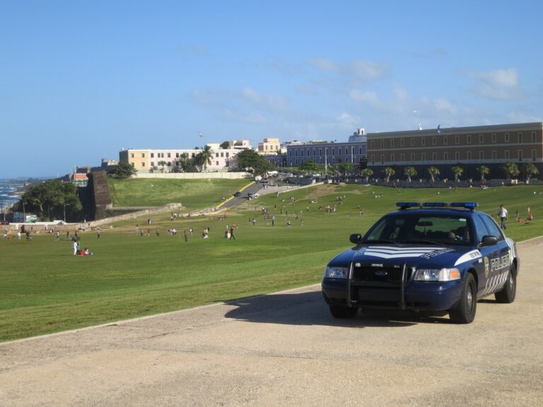 Imponen fianza millonaria a sospechoso de matar a dos estudiantes extranjeros en Puerto Rico