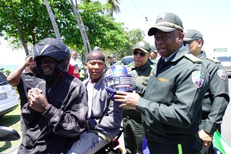 Director de la DIGESETT realiza recorrido de supervisión por la zona Este del país