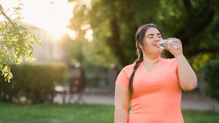 Salud: El agua potable ayuda a combatir la obesidad