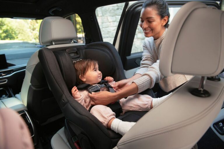 Uber agrega servicio de asiento infantil en New York y Los Ángeles