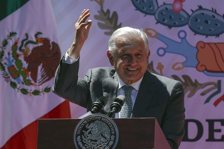 López Obrador defiende el petróleo y alerta contra la transición energética apresurada #FVDigital