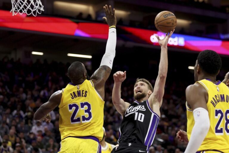 Sabonis y los Kings frustran a los Lakers #FVDigital