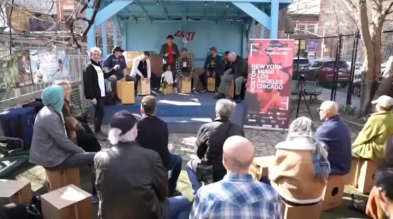 ‘Cajoneada’ en homenaje al guitarrista Paco de Lucía