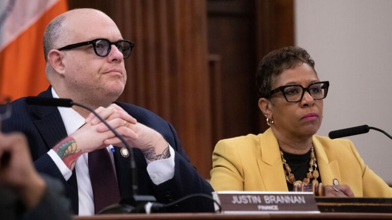 Boletín Matinal: Basura: Mejoran las finanzas de la ciudad -más turismo, más pago de impuestos-, se esperan menos recortes