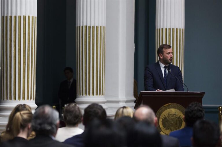 UE dará 33 millones de dólares a Bolivia para proyectos a favor del medioambiente #FVDigital