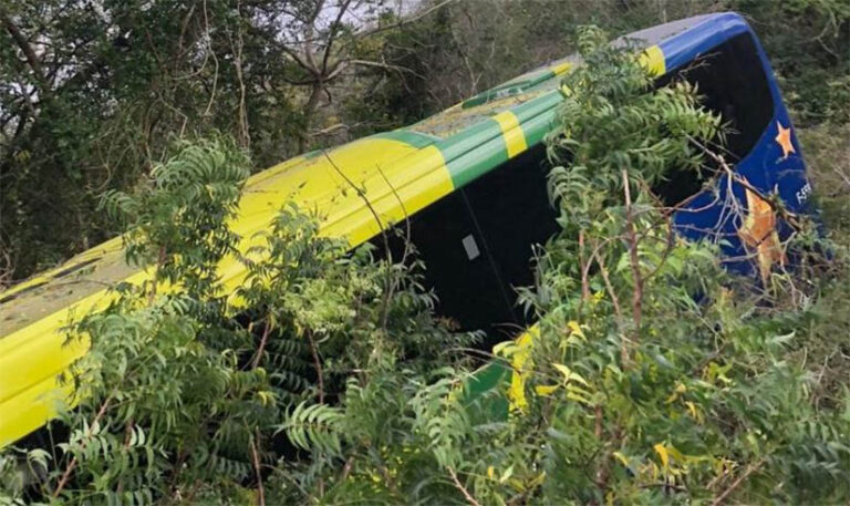 Accidente de Montecristi deja por lo menos tres fallecidos
