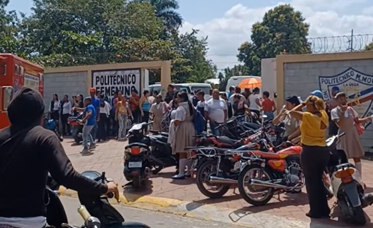 Politécnico Femenino Mercedes Morel – LosMocanos