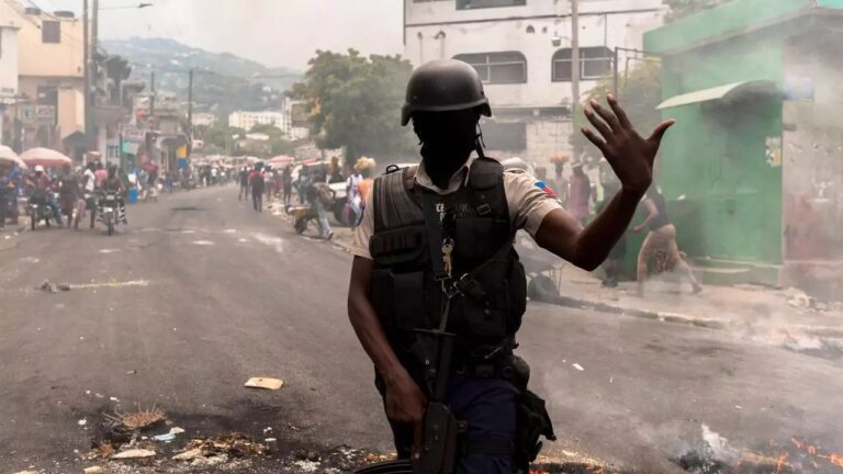 China evacúa 24 ciudadanos chinos de Haití ante tensa situación del país