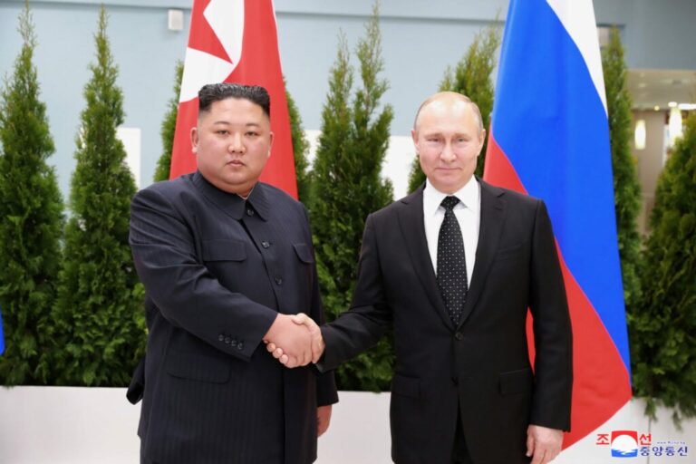 Kim Jong-un felicita a Vladímir Putin por su reelección como presidente