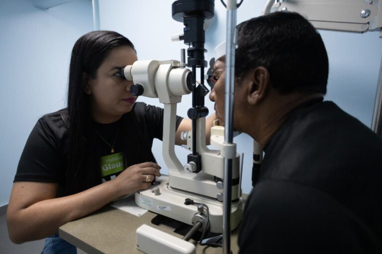 Realizan jornada gratuita de detección del glaucoma en Cristo Rey