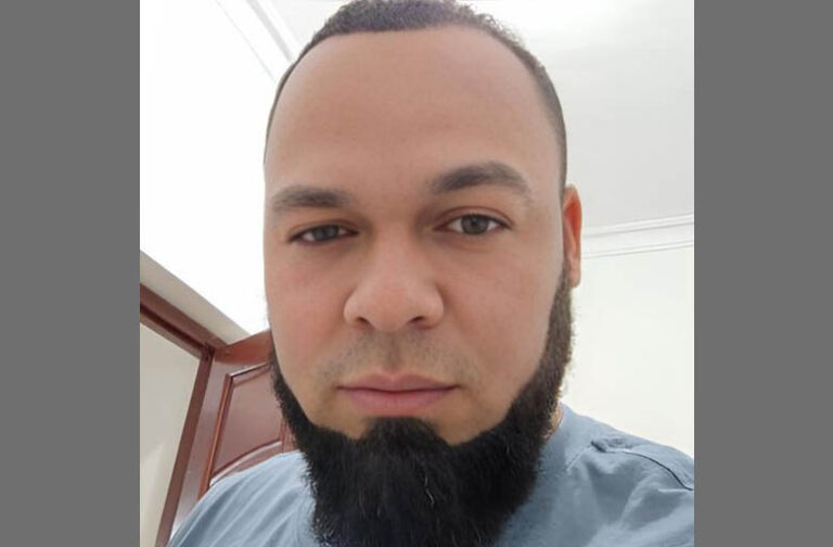 Encuentran joven muerto en su apartamento de aparente infarto