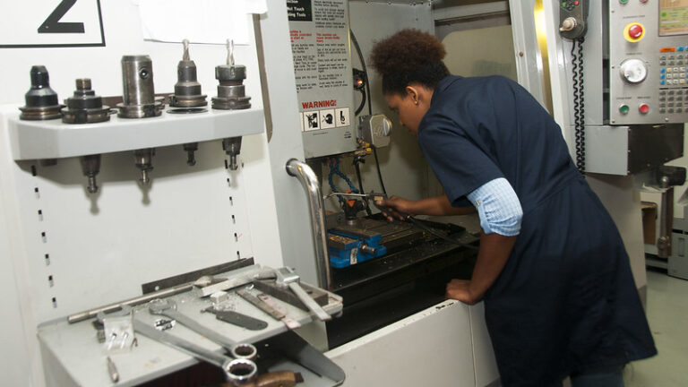 RD: Participación femenina en el sector industrial ha aumentado – Remolacha   #FVDigital