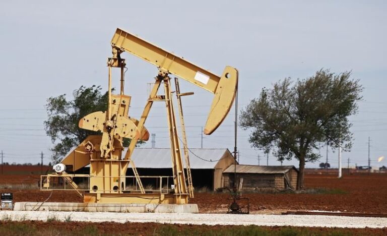 Petróleo de Texas abre con subida del 2,10 %, hasta 79,19 dólares #FVDigital