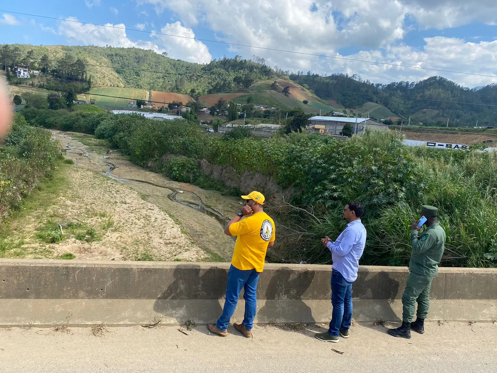 Medio Ambiente y el Senpa mantienen labores de inspección en el río Tireo