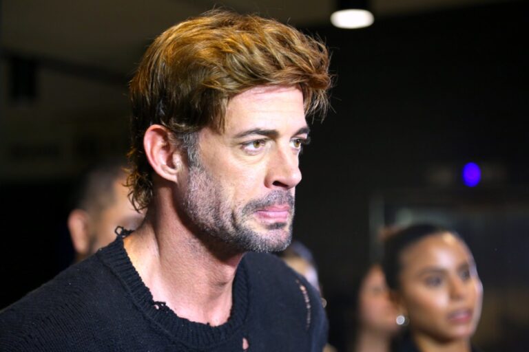 ¿William Levy pone en peligro su carrera?, productor de TelevisaUnivision aclara las dudas