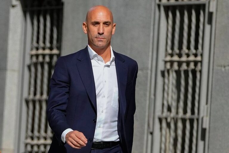 Rubiales descarta que ejerciese “coacción” sobre Jenni Hermoso #FVDigital