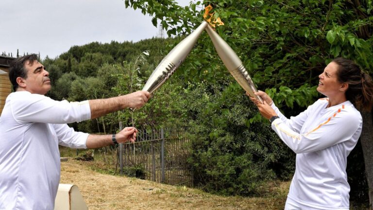 La llama olímpica fue encendida en Grecia camino a los Juegos Olímpicos París 2024 #FVDigital