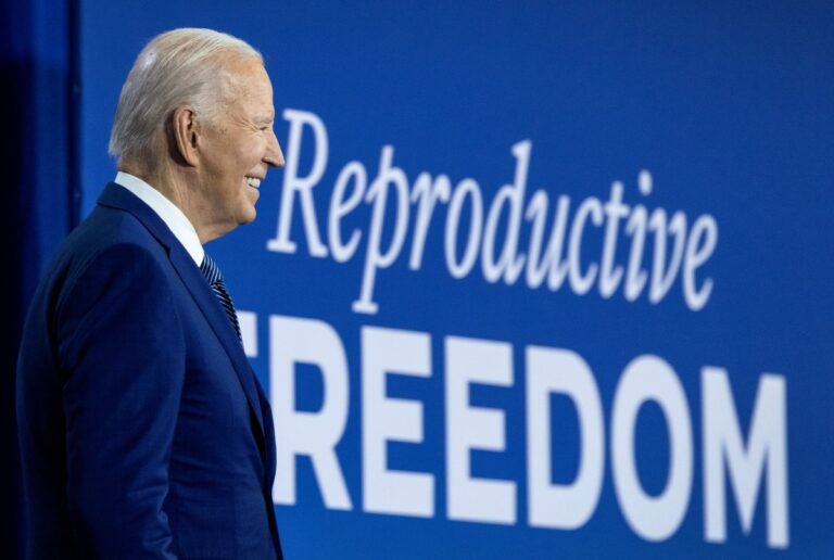 Biden culpó a Trump por la prohibición del aborto después de 6 semanas en Florida #FVDigital