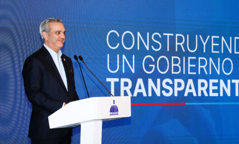 Abinader afirma 93.4 % de las instituciones cumplen con transparencia…