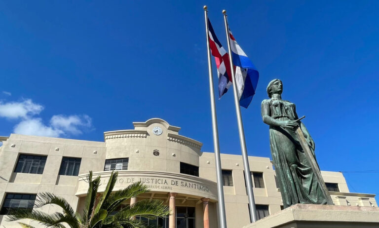 Dictan 30 y 15 años de prisión a cuatro hombre en Santiago por narcotrá…