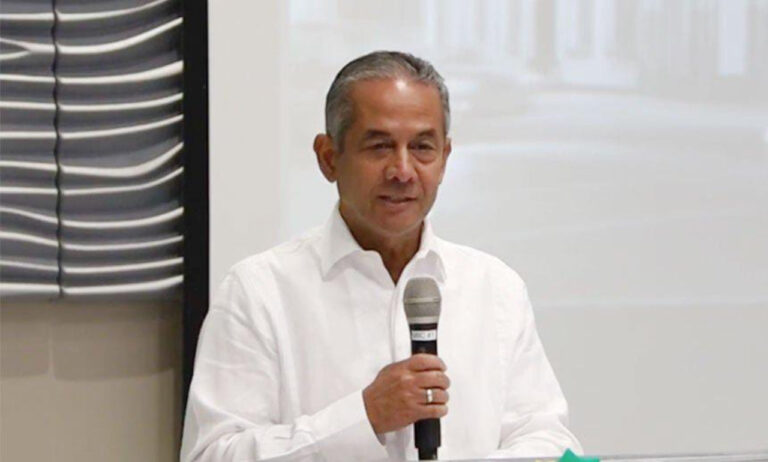 José Deschamps fue electo presidente de Fedofútbol