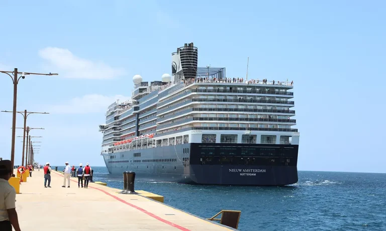 Un segundo crucero llega a puerto de Cabo Rojo, en Pedernales