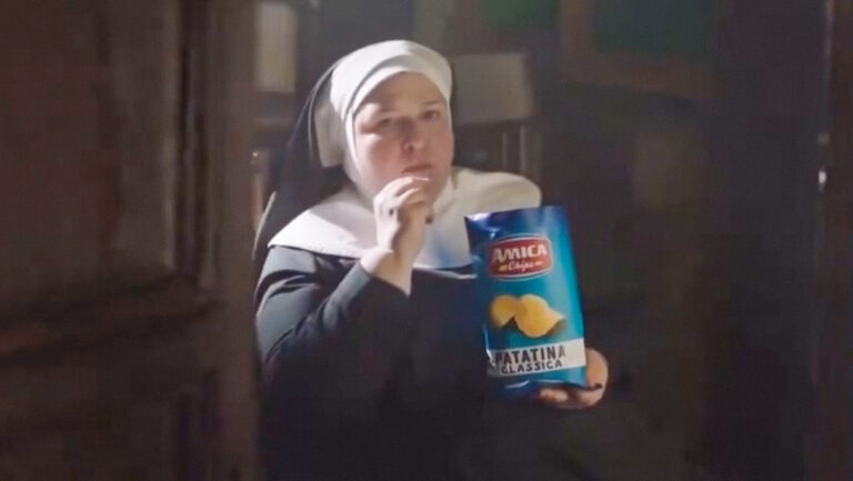 Arremeten contra anuncio de unas supuestas monjas comulgando con papas fritas – noticias telemicro