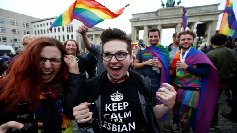 Alemania aprueba ley por el Bundestag que facilitará cambio de género
