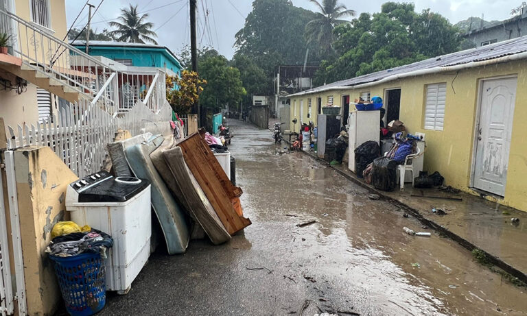 Desbordes de ríos y arroyos causan daños en sectores de Puerto Plata