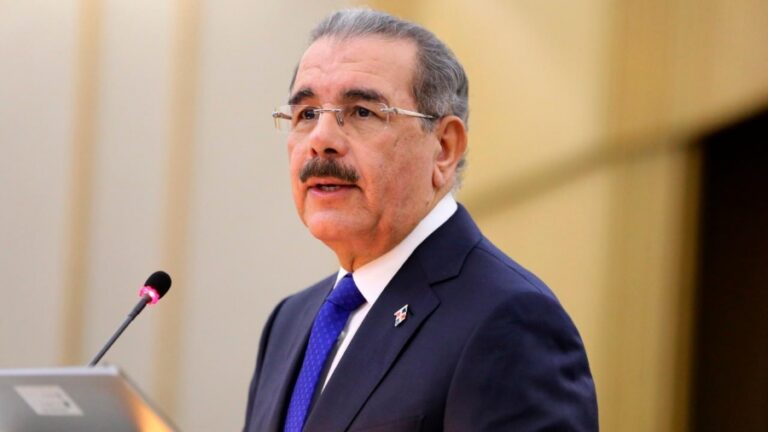 Danilo Medina instruye a peledeístas a destruir carpas y defender el voto en elecciones – noticias telemicro