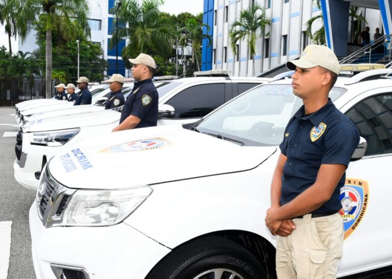Policiales: Policía arresta en Bonao hombre por difusión de videos íntimos de pareja que estaban en celular que tenía en calidad de garantía. – Policía Nacional Dominicana