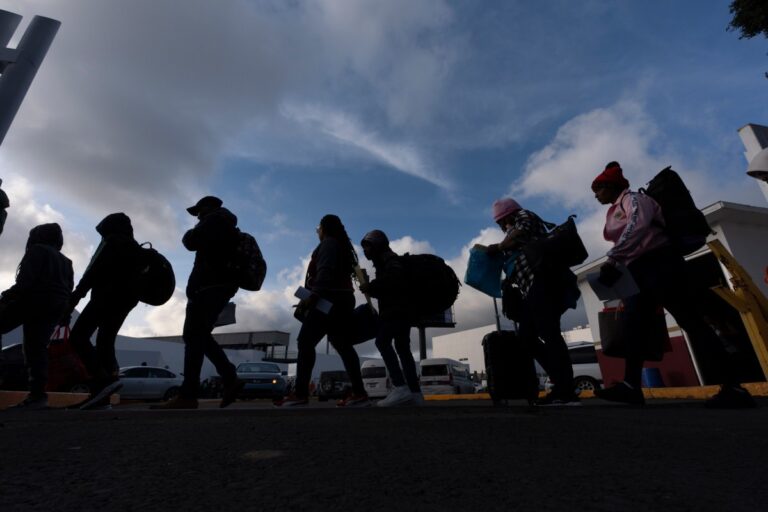 Debate en México abre discusión sobre desmilitarizar la frontera sur y atender causas de migración #FVDigital