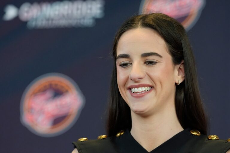 Caitlin Clark acuerda con Nike por $28 millones de dólares y en la WNBA ‘solo’ cobrará $76,000 dólares