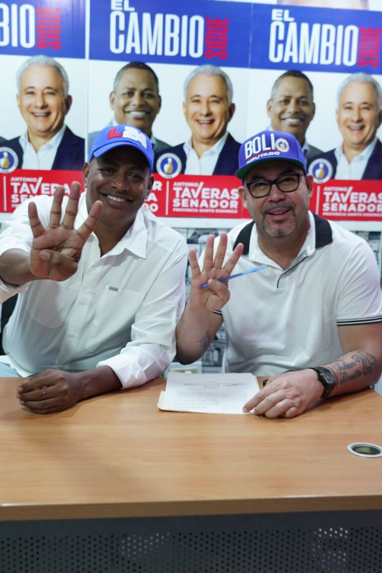 Bolívar Valera recibe el respaldo del dirigente comunitario Leonardo Canela
