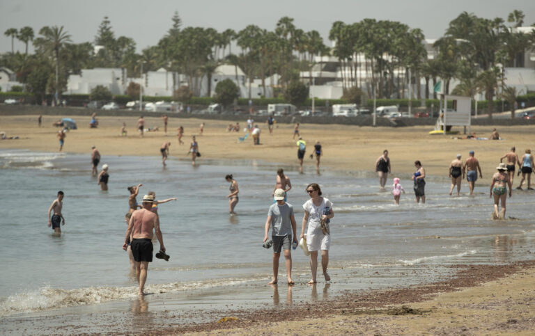 Las temperaturas dejan en España valores entre 7 y 15 grados mayores a lo normal