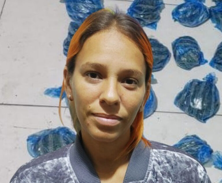 RD: Arrestan mujer con ‘yerba’ y chalecos antibalas – Remolacha   #FVDigital